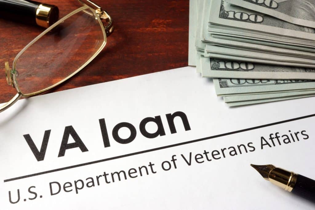 Paper with words "VA Loan"